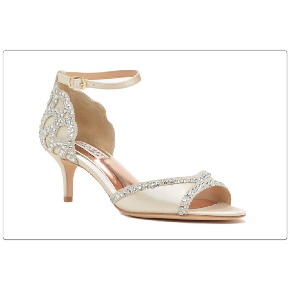 Badgley Mischka Gillian